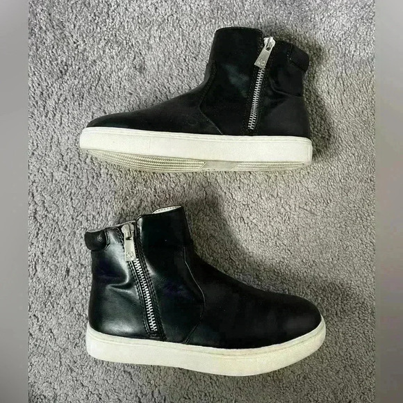 Kenneth Cole black boots youth size 2 - Picture 1 of 7